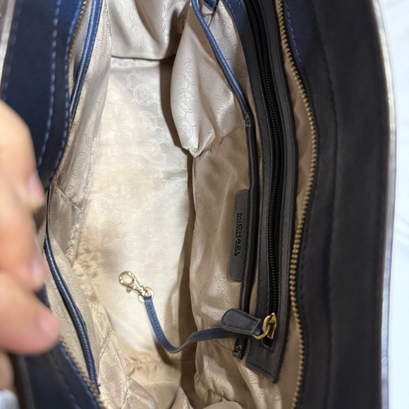 Michael Kors Selma Leather Navy Blue Gold Studded Satchel Handbag Tote XL $428 - Picture 12 of 13